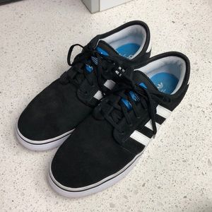 Adidas seely Skate shoes